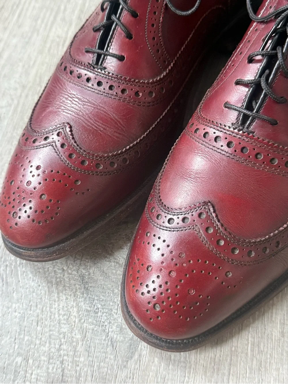 Vintage Allen Edmonds McAllister Burgundy Leather Wingtip Oxford Dress Shoes